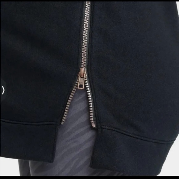 Isabel Maternity Hooded Nursing Sweatshirt - Picture 4 of 8